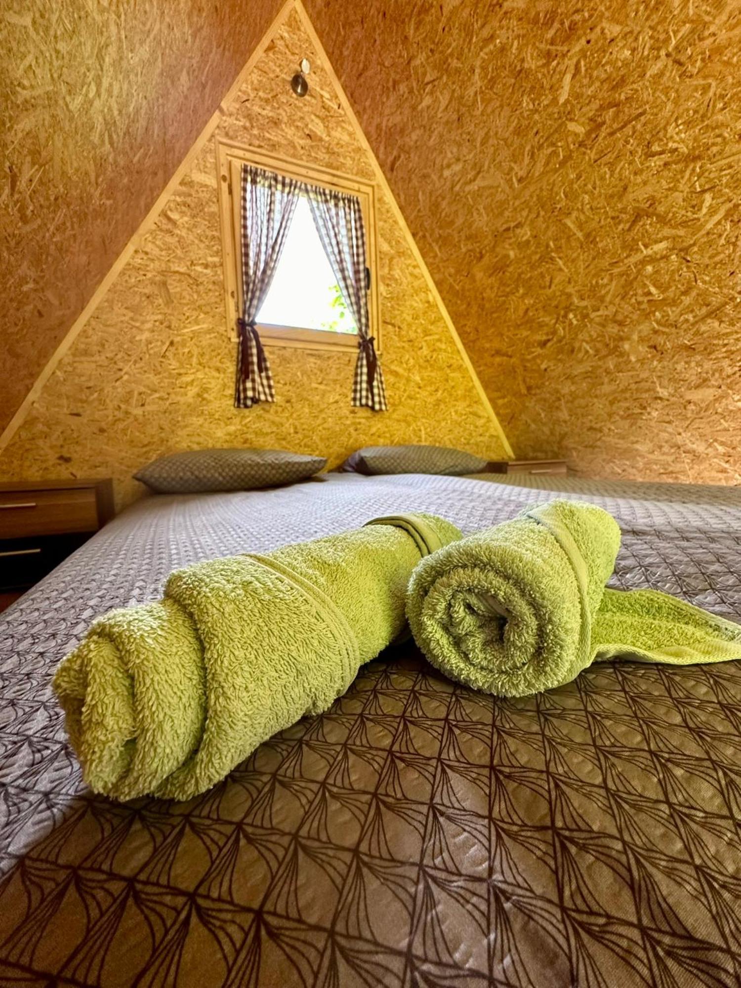Hotel Glamping Krn Kobarid Exterior foto