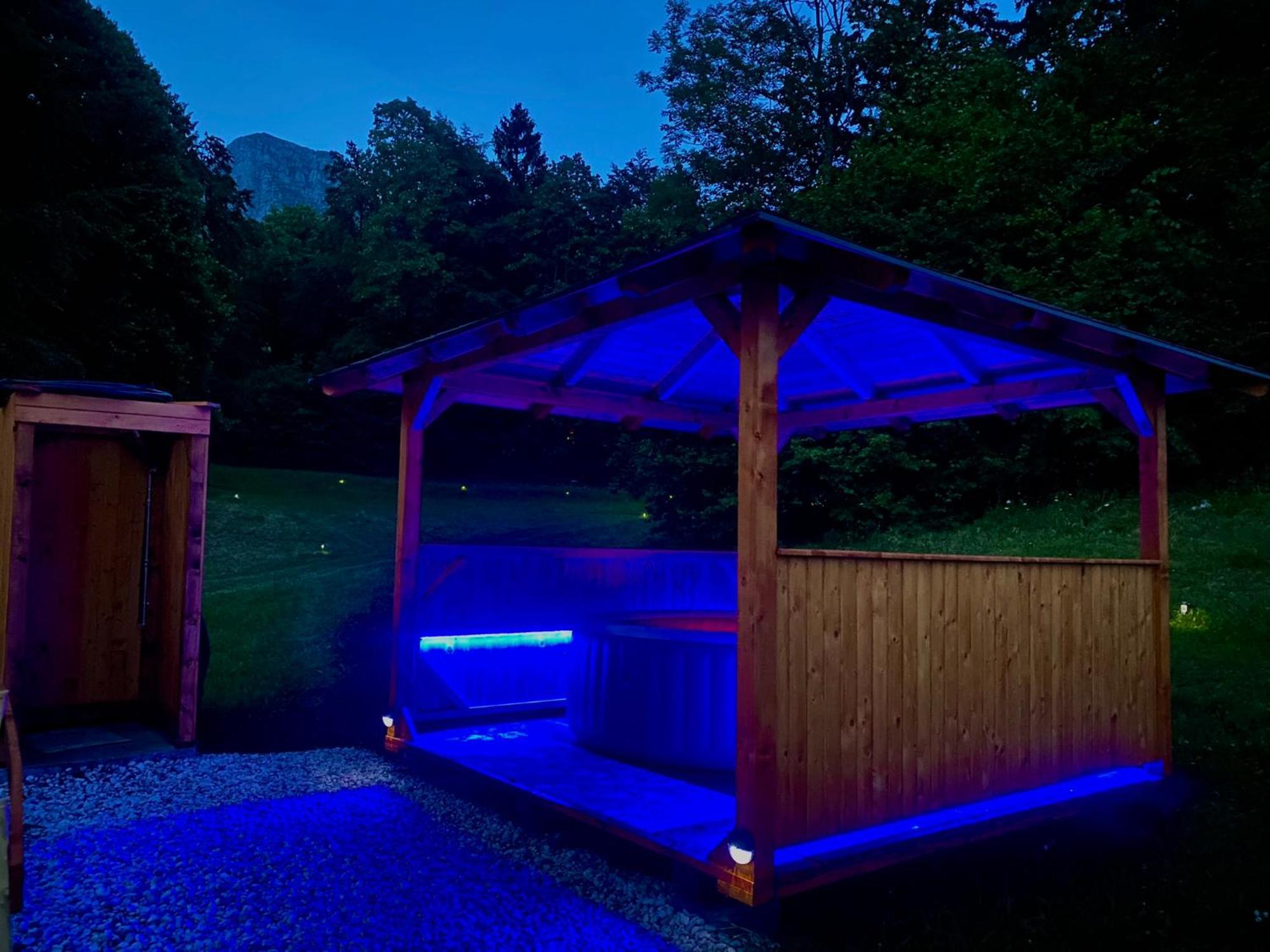 Hotel Glamping Krn Kobarid Exterior foto